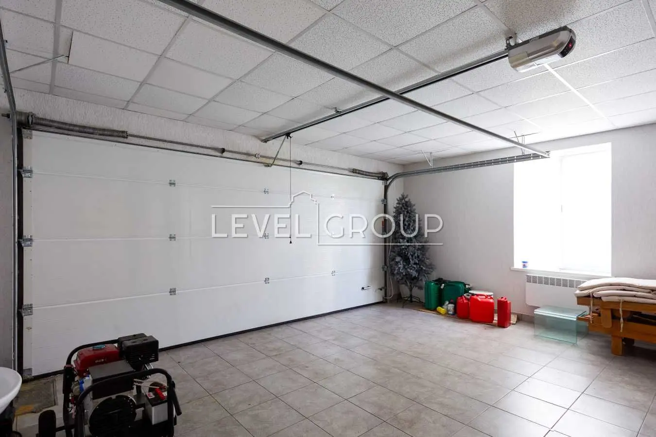 Фото Продаю дом, 275 кв. м, Михайловка-Рубежовка, цена: 360000 USD, код 7698