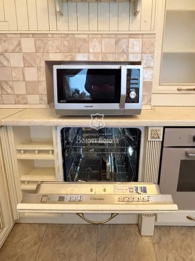 Фото Selling a 3-room apartment, 61.8 sq.m., Heroiv Stalinhrada Avenue 13 Kyiv, price: 105000 USD, code 7707