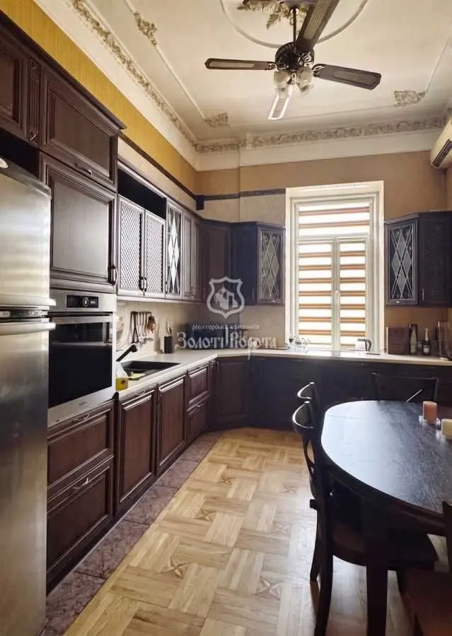 Фото Продаю 2-комнатную квартиру, 71 кв. м, Инженерный пер. 4 Киев, цена: 200000 USD, код 7710