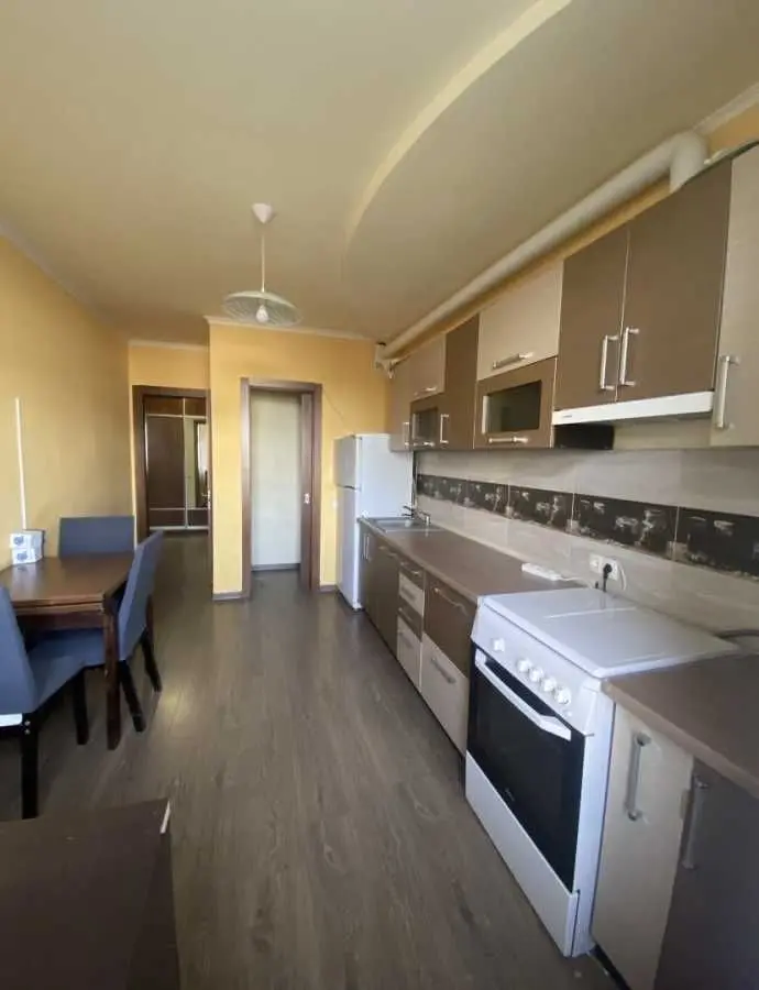 Фото Продаю 2-комнатную квартиру, 73.6 кв. м, Центральная ул. 33в Буча, цена: 80000 USD, код 7711