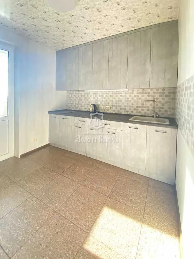Фото Selling a 3-room apartment, 75 sq.m., Lvivska Street 15 Kyiv, price: 169000 USD, code 7713