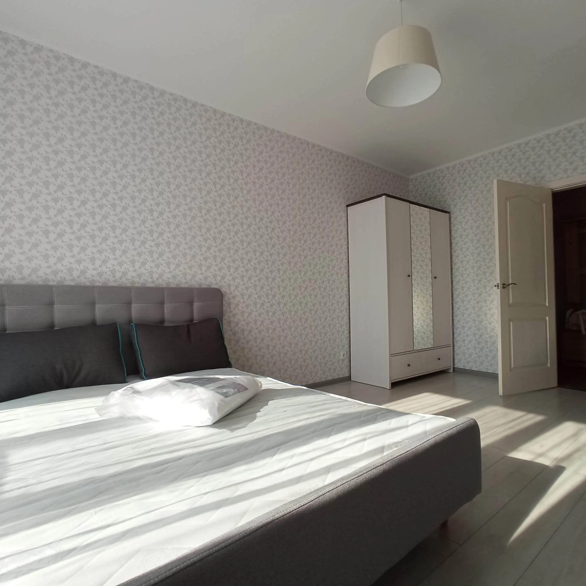 Фото Rent a 2-room apartment, Shkilna street  Sofiivska Borschahivka for long-term rent, price: 15000 UAH, code 7716