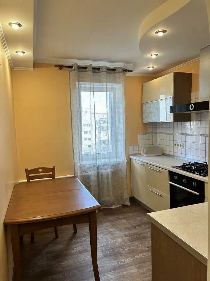 Фото Продаю 2 кімнатну квартиру, 53 кв. м, Марії Лагунової вул. 10 Бровари, ціна: 62500 USD, код 7723
