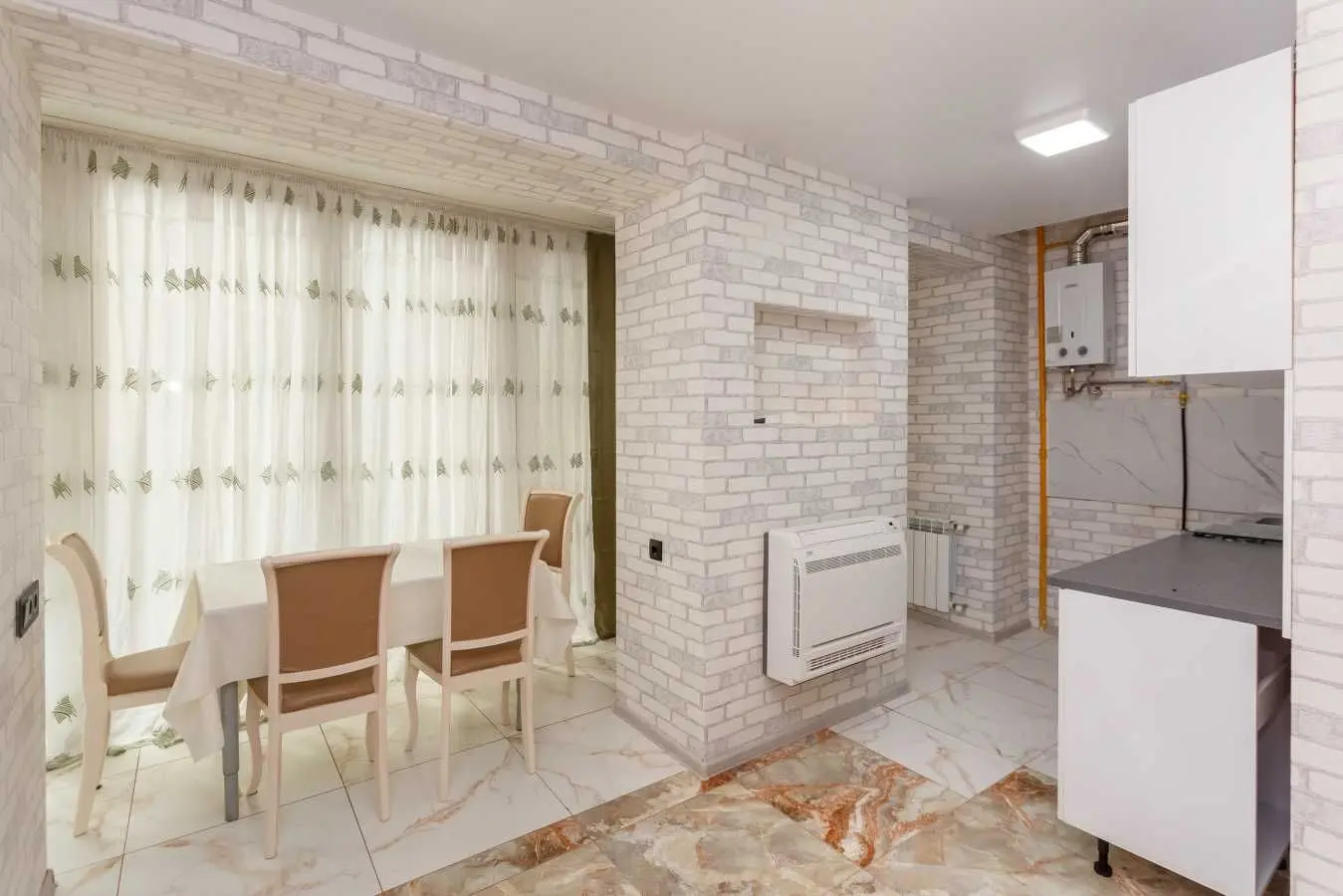 Фото Selling a 2-room apartment, 45 sq.m., Bulvarno-Kudriavska Street (Vorovskoho Street) 39/11 Kyiv, price: 115000 USD, code 7729