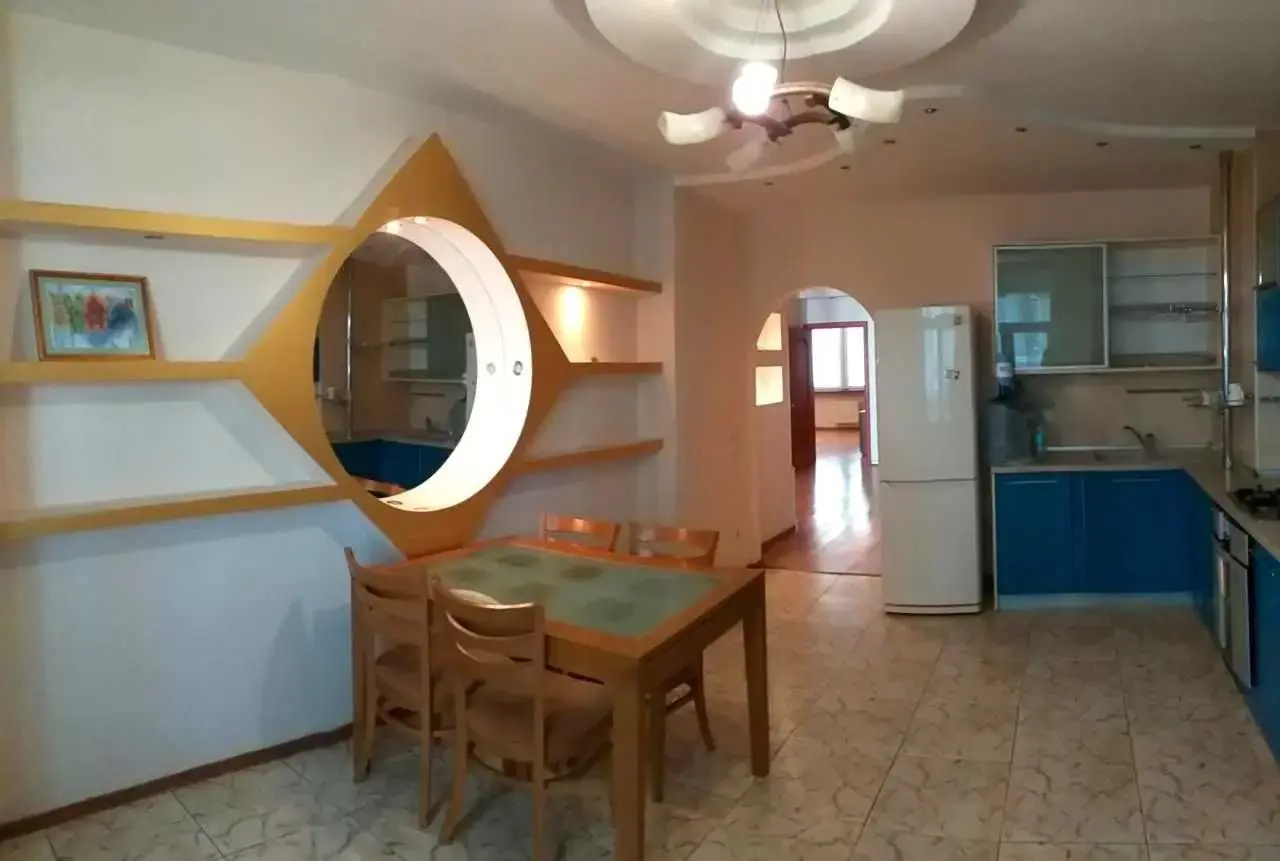 Фото Selling a 3-room apartment, 125 sq.m., Raisy Okipnoi Street 4 Kyiv, price: 174900 USD, code 7732
