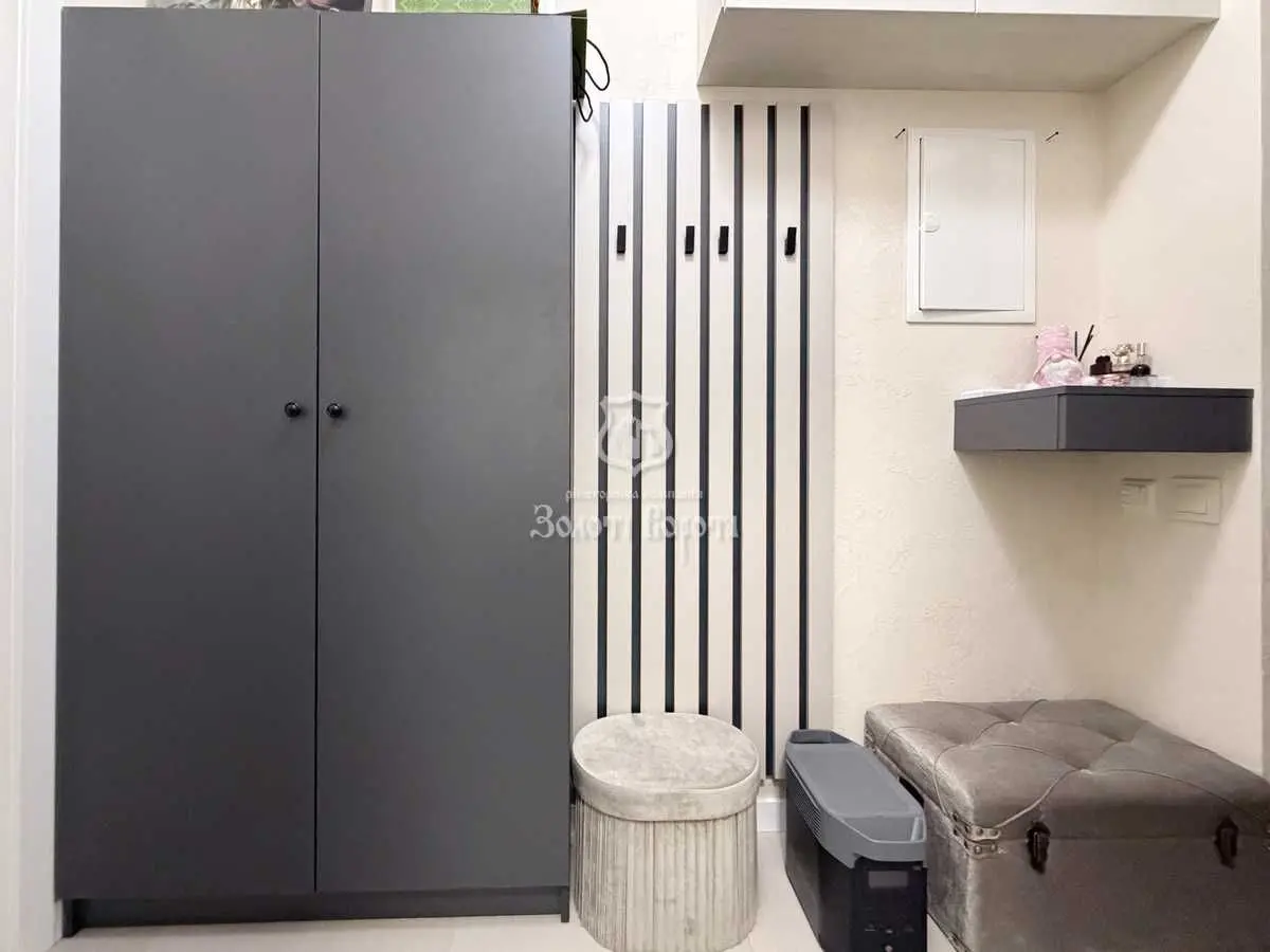 Фото Продаю 1 кімнатну квартиру, 26.9 кв. м, Магістральна вул. 33 Київ, ціна: 43000 USD, код 7735