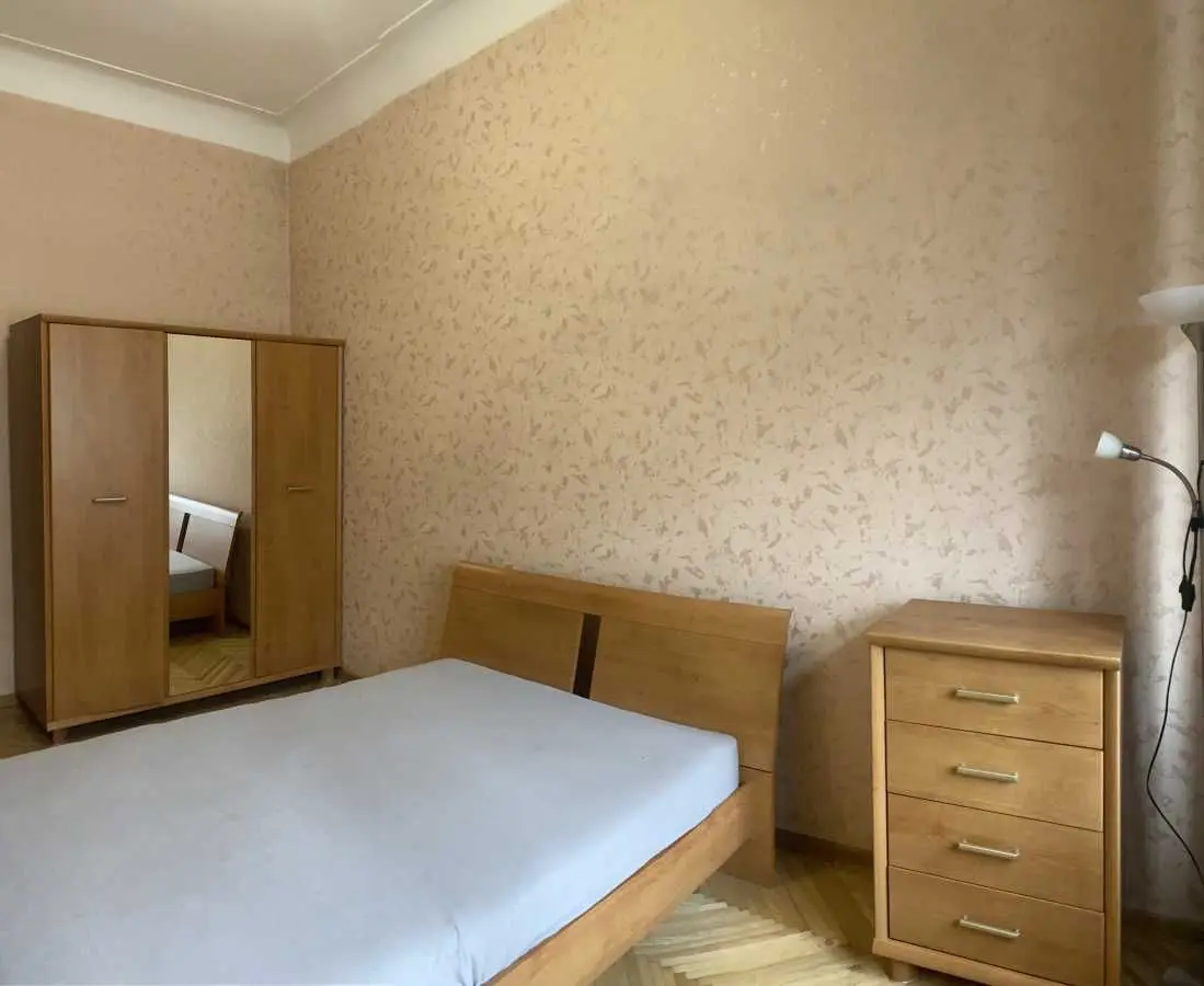Фото Rent a 2-room apartment, Velyka Vasylkivska Street 52 Kyiv for long-term rent, price: 25000 UAH, code 7744