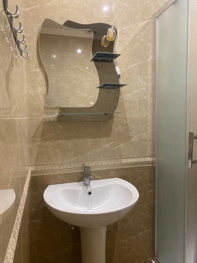Фото Rent a 2-room apartment, Velyka Vasylkivska Street 52 Kyiv for long-term rent, price: 25000 UAH, code 7744