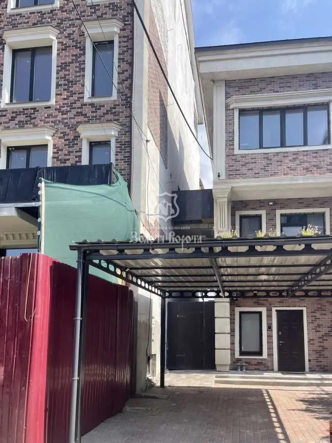 Фото Продаю 1 кімнатну квартиру, 40.5 кв. м, Вишнева вул.  Київ, ціна: 40500 USD, код 7745