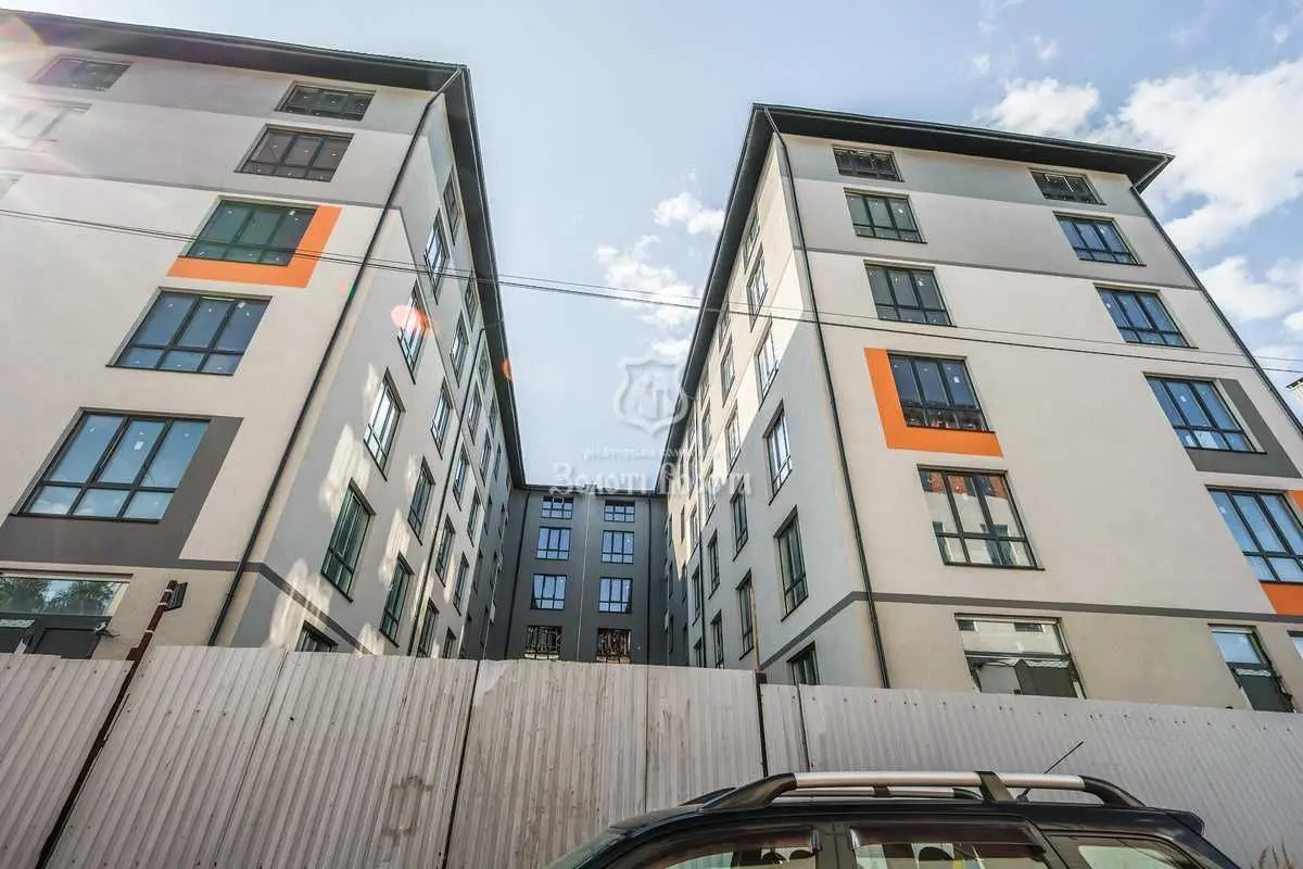 Фото Selling a 1-room apartment, 34 sq.m., Vyshneva Street  Kyiv, price: 22000 USD, code 7749