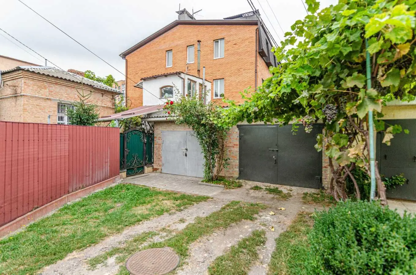 Фото Продаю будинок, 50 кв. м, Крамського вул. 1 Полтава, ціна: 36000 USD, код 7751