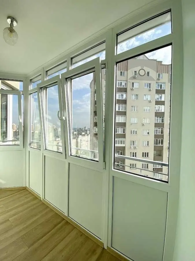 Фото Продаю 2 кімнатну квартиру, 73.1 кв. м, Градинська вул. 3 Київ, ціна: 135000 USD, код 7752