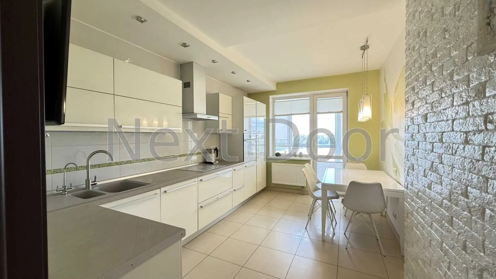 Фото Продаю 3 кімнатну квартиру, 120 кв. м, Йорданська вул. (Лайоша Гавро) 1 Київ, ціна: 250000 USD, код 7753