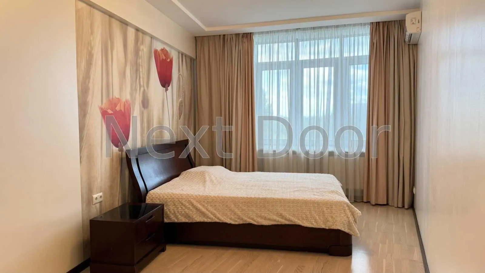 Фото Продаю 3 кімнатну квартиру, 120 кв. м, Йорданська вул. (Лайоша Гавро) 1 Київ, ціна: 250000 USD, код 7753