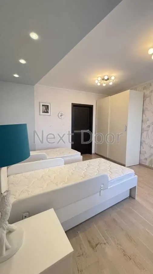 Фото Продаю 3 кімнатну квартиру, 120 кв. м, Йорданська вул. (Лайоша Гавро) 1 Київ, ціна: 250000 USD, код 7753