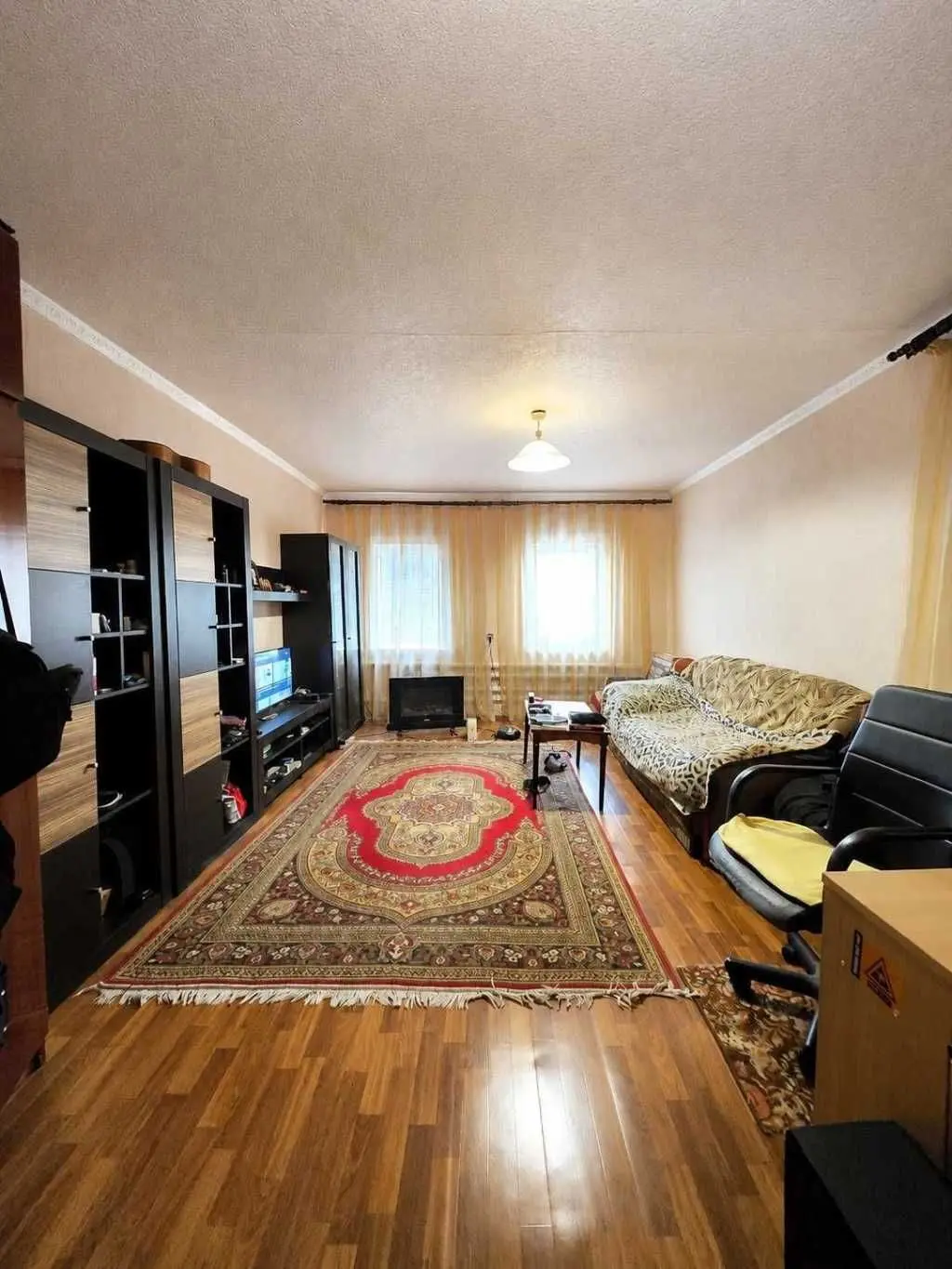 Фото Selling a 3-room apartment, 88.4 sq.m., Vasylkiv, price: 52000 USD, code 7759
