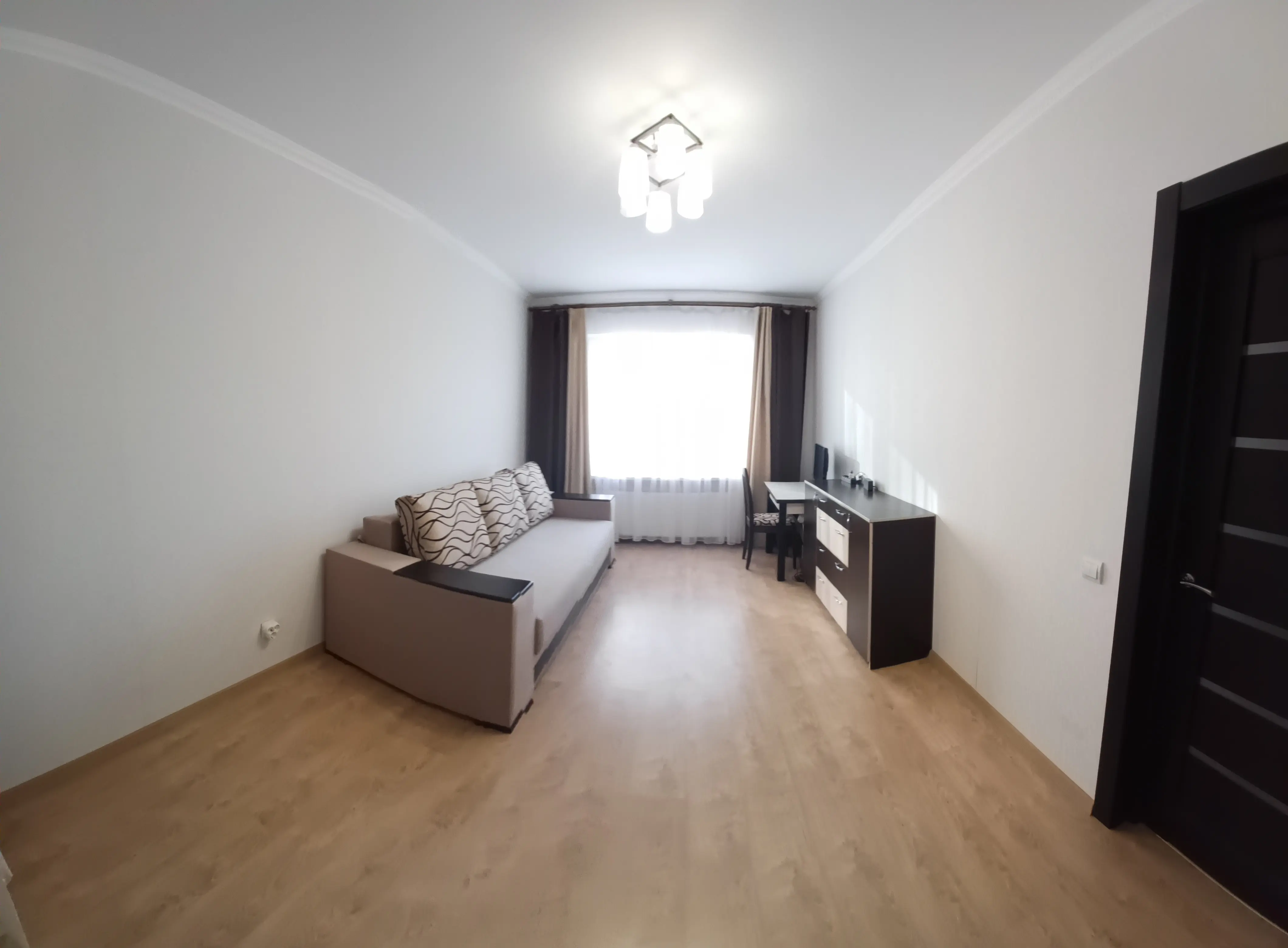 Фото Продаю 1 кімнатну квартиру, 38.3 кв. м, Милославська вул. 2б Київ, ціна: 50000 $, код 7763