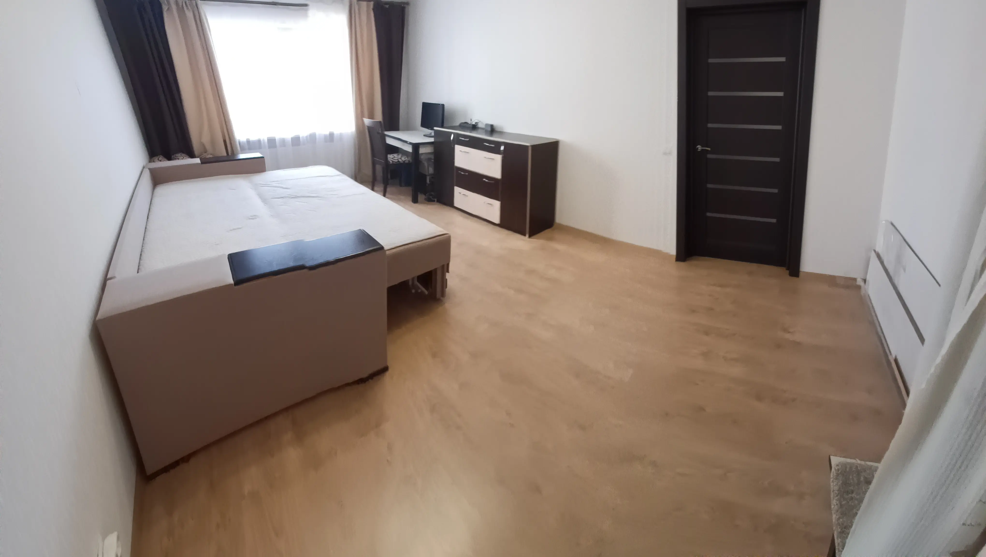 Фото Продаю 1 кімнатну квартиру, 38.3 кв. м, Милославська вул. 2б Київ, ціна: 50000 $, код 7763