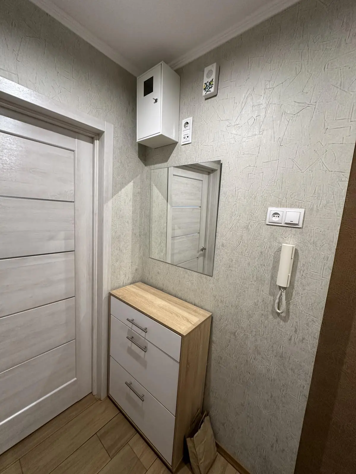 Фото Зняти 1 кімнатну квартиру, Березняківська вул. 26 Київ в довгострокову оренду, ціна: 14000 UAH, код 7765