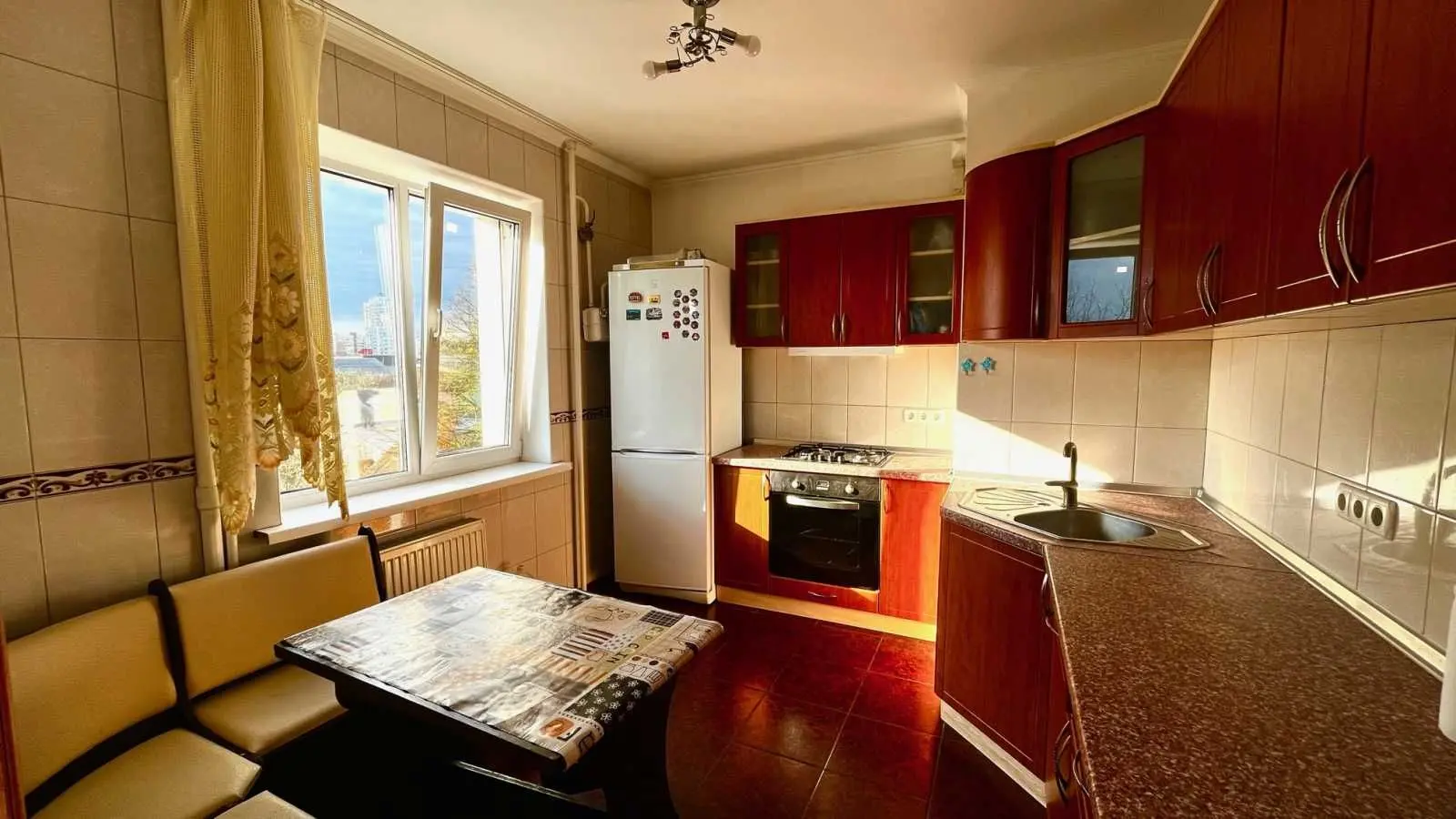 Фото Продаю 3-комнатную квартиру, 75 кв. м, Грушевского ул.  Бровары, цена: 75000 USD, код 7767