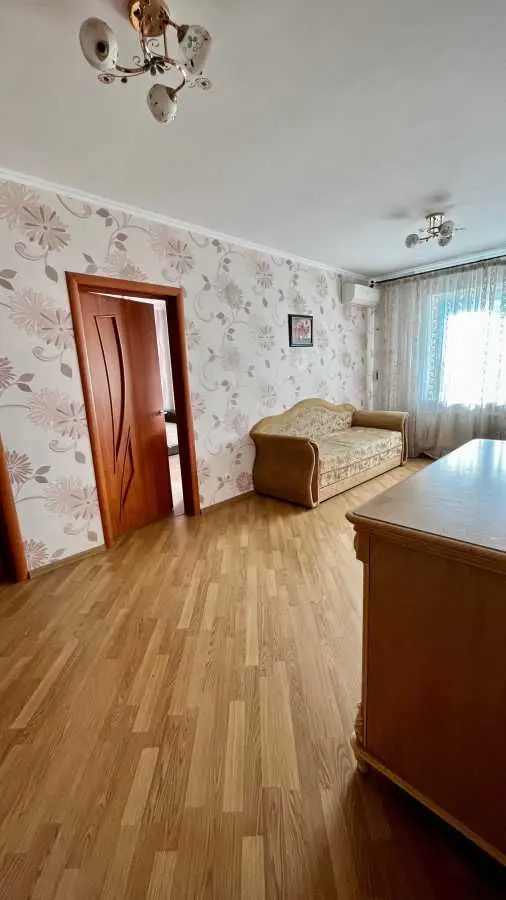 Фото Продаю 3-комнатную квартиру, 75 кв. м, Грушевского ул.  Бровары, цена: 75000 USD, код 7767