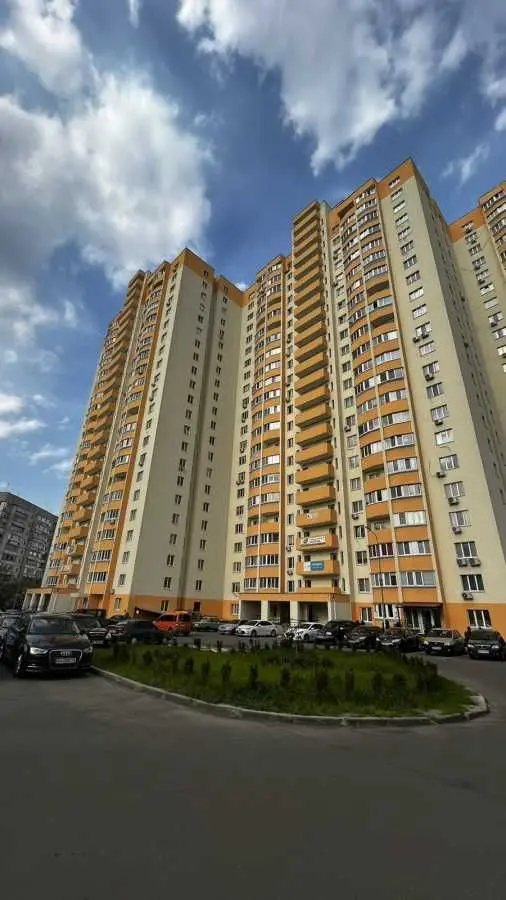 Фото Selling a 1-room apartment, 37 sq.m., Serhiia Moskalenka Street 53 Brovary, price: 43000 USD, code 7769