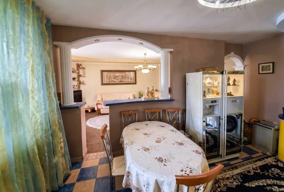 Фото Продаю 3-комнатную квартиру, 105 кв. м, Анны Ахматовой ул. 47 Киев, цена: 205000 USD, код 7770