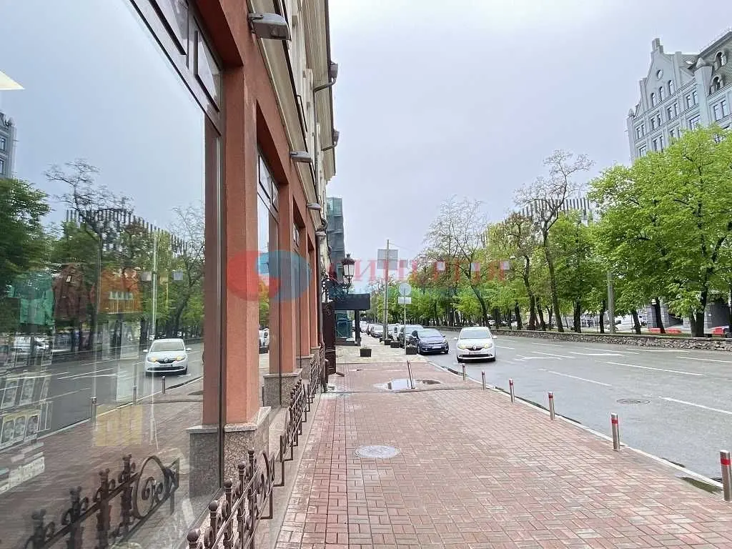 Фото Rent a retail space, Verkhnii Val Street  Kyiv for long-term rent, price: 375 UAH, code 7781
