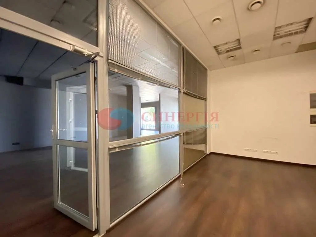 Фото Rent a retail space, Verkhnii Val Street  Kyiv for long-term rent, price: 375 UAH, code 7781