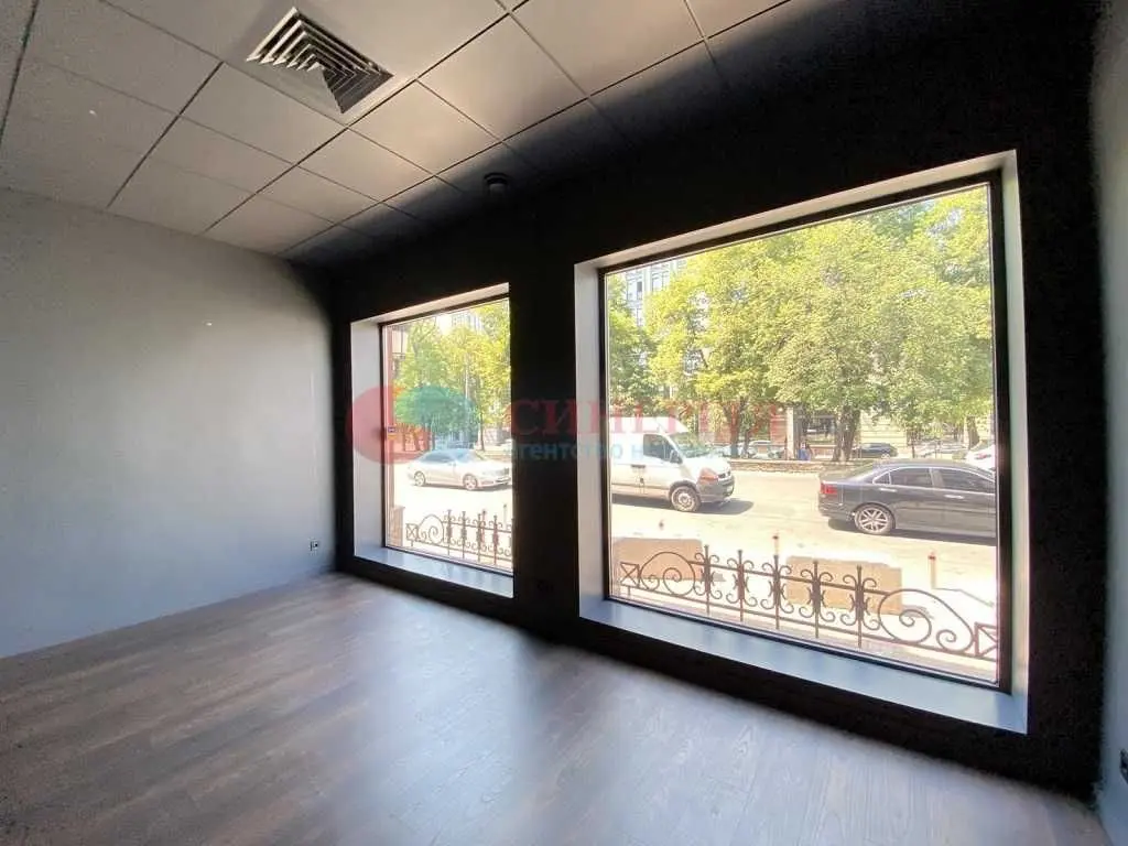 Фото Rent a retail space, Verkhnii Val Street  Kyiv for long-term rent, price: 375 UAH, code 7781