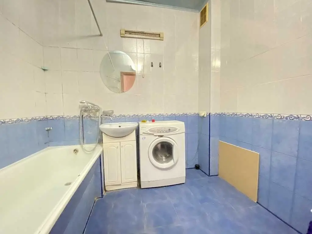 Фото Продаю 3 кімнатну квартиру, 99 кв. м, Володимира Жаботинського вул. (Муромська)  Київ, ціна: 105000 USD, код 7782