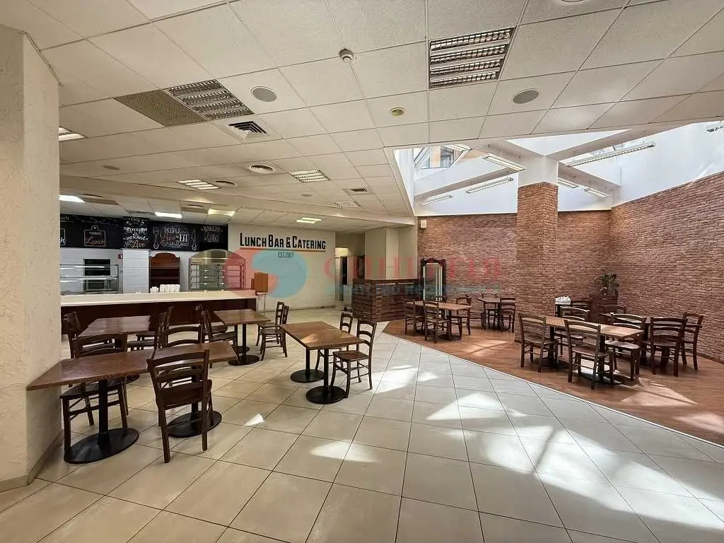 Фото Rent a retail space, Verkhnii Val Street  Kyiv for long-term rent, price: 100000 UAH, code 7783