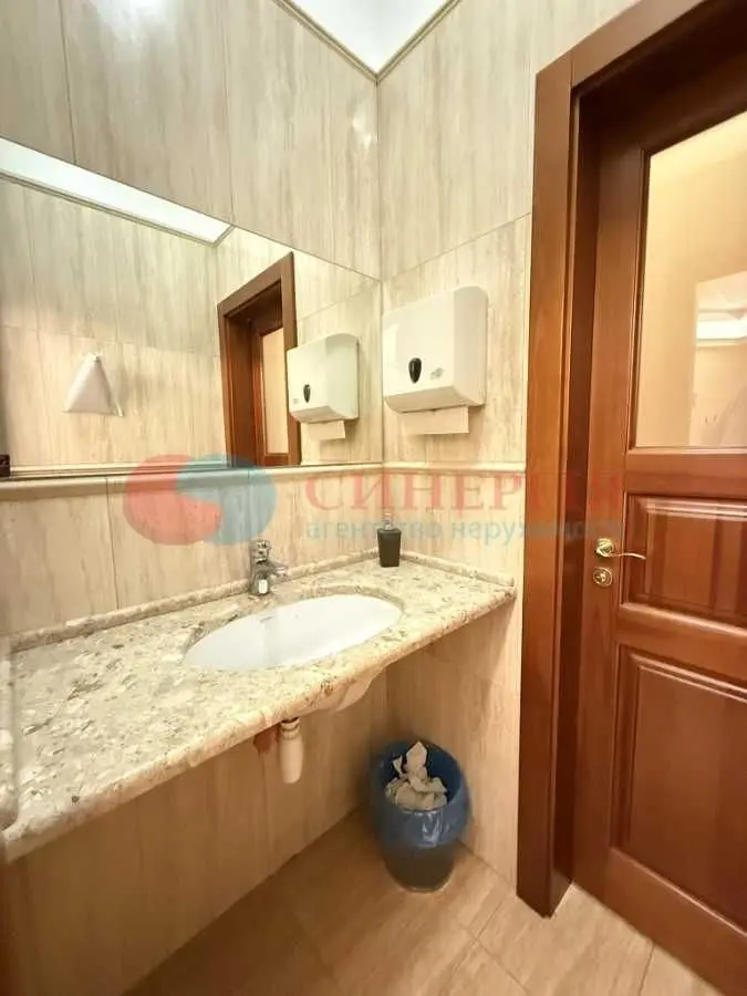 Фото Rent a retail space, Verkhnii Val Street  Kyiv for long-term rent, price: 100000 UAH, code 7783