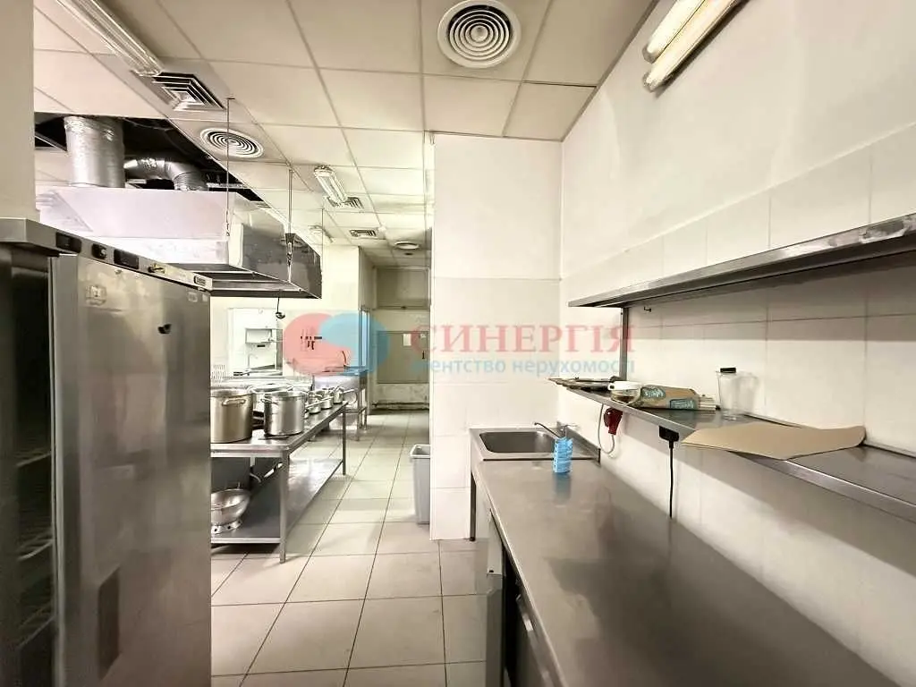 Фото Rent a retail space, Verkhnii Val Street  Kyiv for long-term rent, price: 100000 UAH, code 7783
