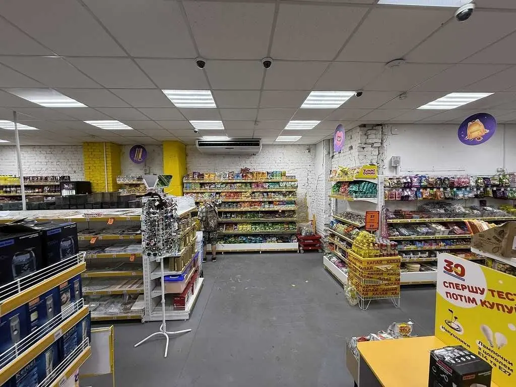 Фото Rent a retail space, Velyka Vasylkivska Street  Kyiv for long-term rent, price: 400 UAH, code 7784