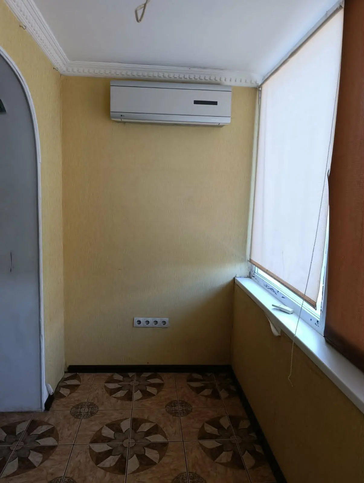 Фото Зняти 2 кімнатну квартиру, Володимира Момота вул. (Горького)  Бориспіль в довгострокову оренду, ціна: 15000 UAH, код 7785