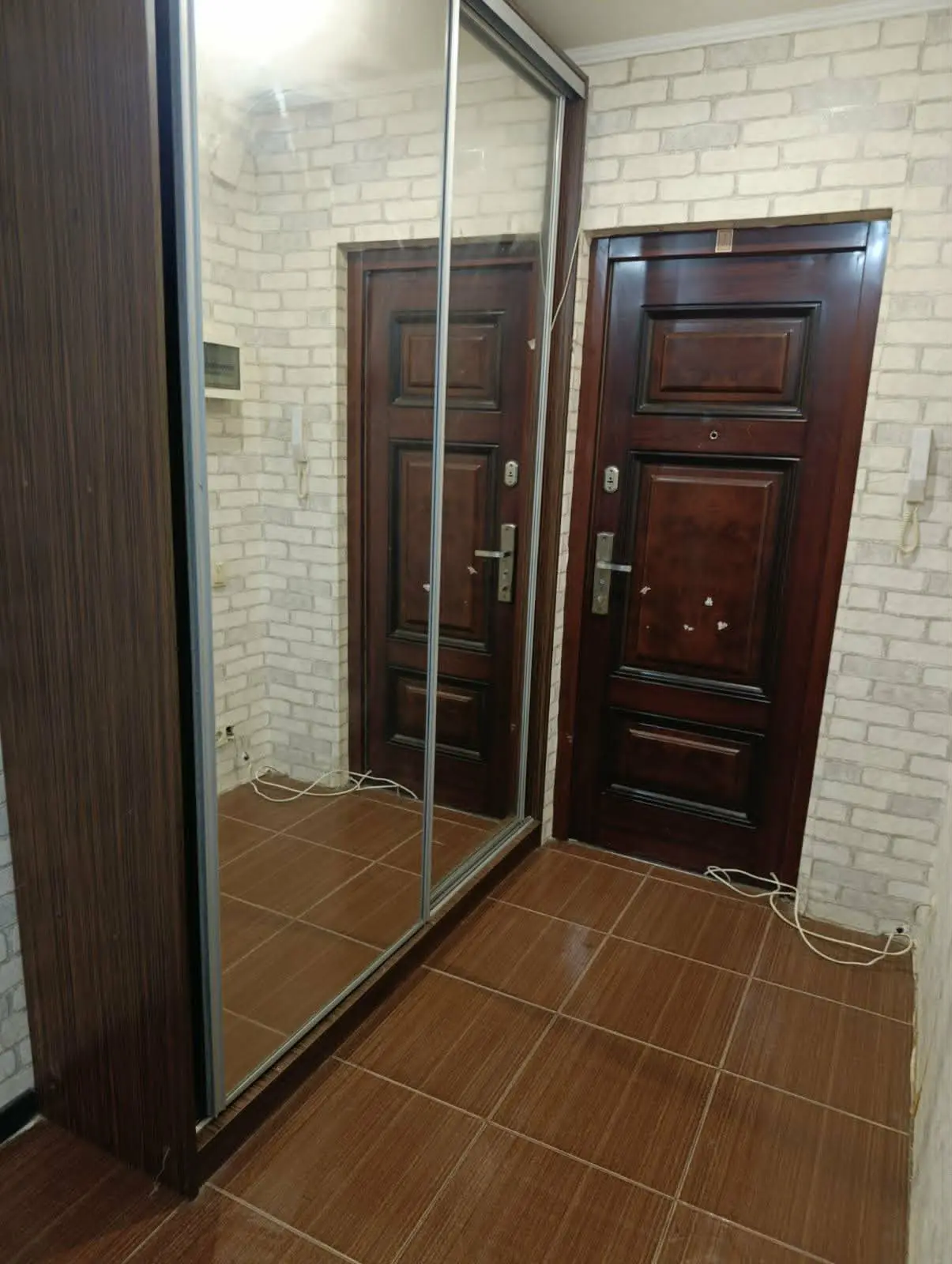 Фото Зняти 2 кімнатну квартиру, Володимира Момота вул. (Горького)  Бориспіль в довгострокову оренду, ціна: 15000 UAH, код 7785