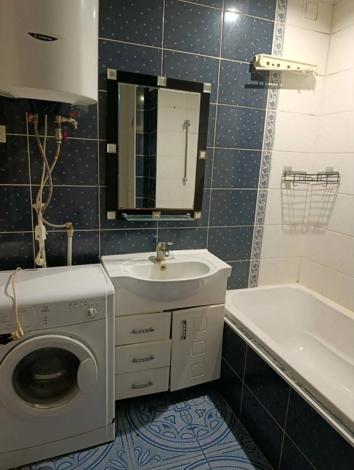 Фото Зняти 2 кімнатну квартиру, Володимира Момота вул. (Горького)  Бориспіль в довгострокову оренду, ціна: 15000 UAH, код 7785