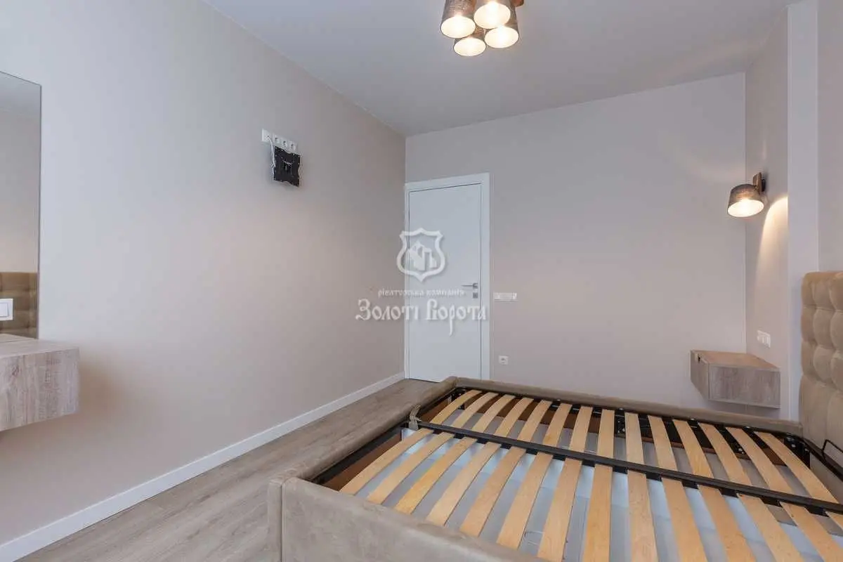 Фото Selling a 2-room apartment, 80.5 sq.m., Yevropeiskoho Soiuzu Avenue  Kyiv, price: 195000 USD, code 7788