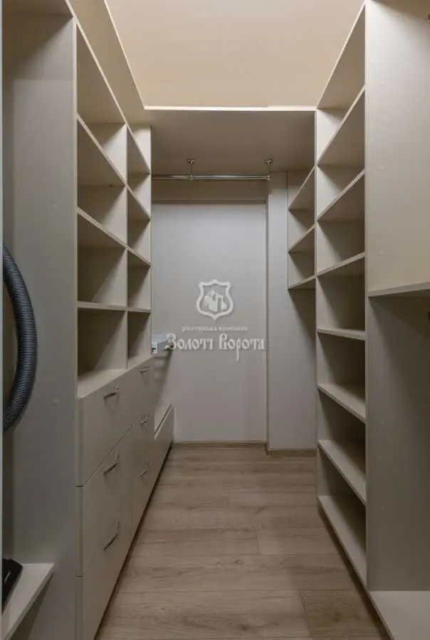 Фото Selling a 2-room apartment, 80.5 sq.m., Yevropeiskoho Soiuzu Avenue  Kyiv, price: 195000 USD, code 7788