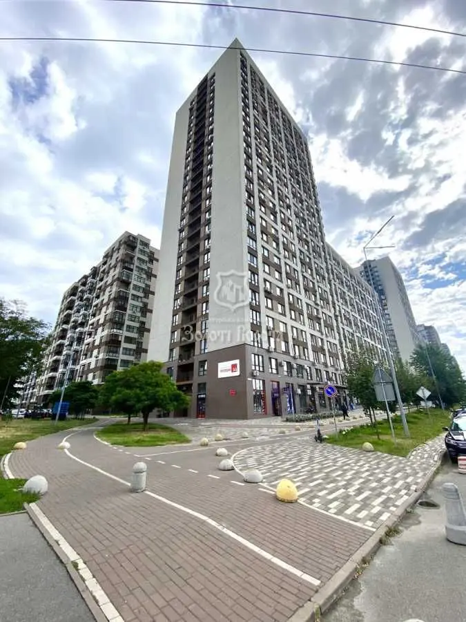 Фото Selling a 2-room apartment, 80.5 sq.m., Yevropeiskoho Soiuzu Avenue  Kyiv, price: 195000 USD, code 7788
