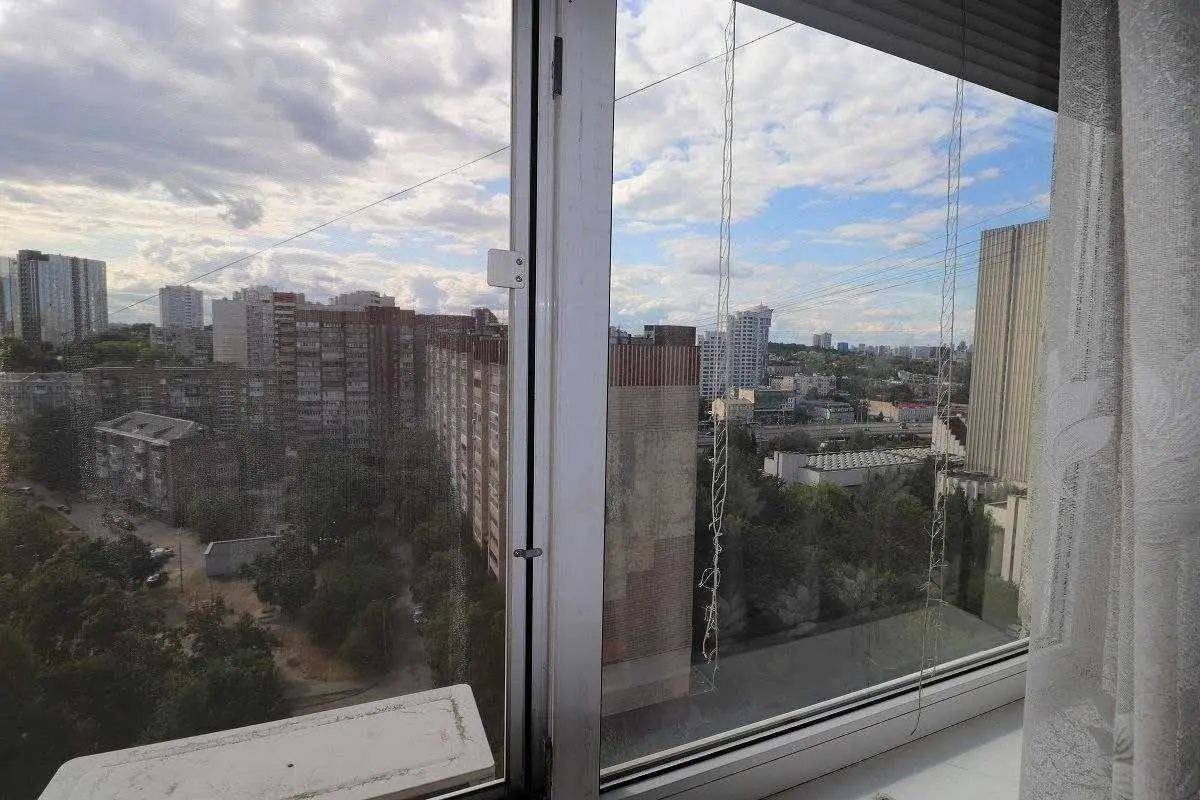 Фото Продаю 3-комнатную квартиру, 72 кв. м, Голосеевский просп. (40-летия Октября) 15б Киев, цена: 90000 USD, код 7795