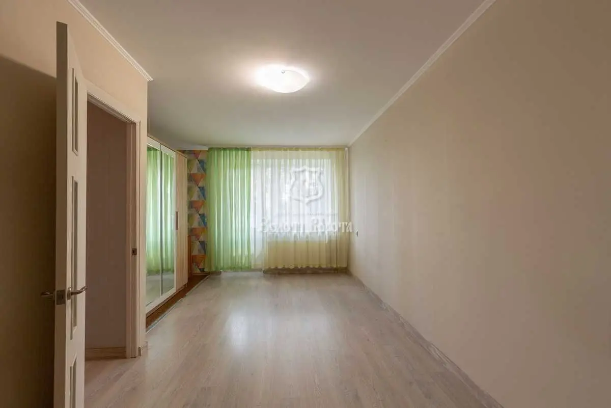 Фото Продаю 1-комнатную квартиру, 39.1 кв. м, Александра Довженко ул. 14б Киев, цена: 63000 USD, код 7796