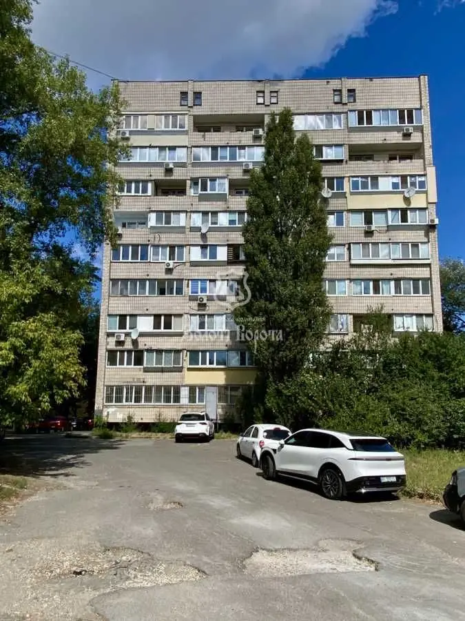 Фото Продаю 1-комнатную квартиру, 39.1 кв. м, Александра Довженко ул. 14б Киев, цена: 63000 USD, код 7796