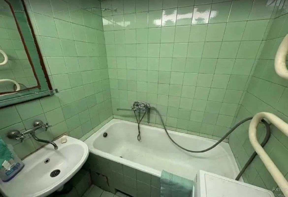 Фото Продаю 3 кімнатну квартиру, 70 кв. м, Предславинська вул. 26а Київ, ціна: 107000 USD, код 7797