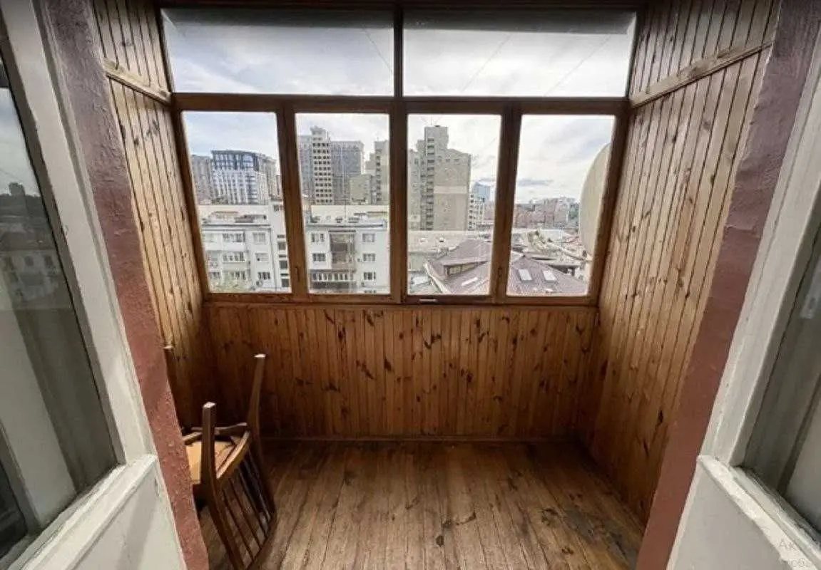 Фото Продаю 3 кімнатну квартиру, 70 кв. м, Предславинська вул. 26а Київ, ціна: 107000 USD, код 7797