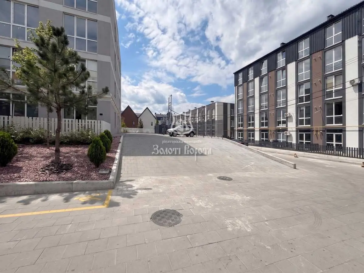 Фото Продаю 1 кімнатну квартиру, 31.65 кв. м, Богдана Хмельницького вул.  Святопетрівське, ціна: 37000 USD, код 7798