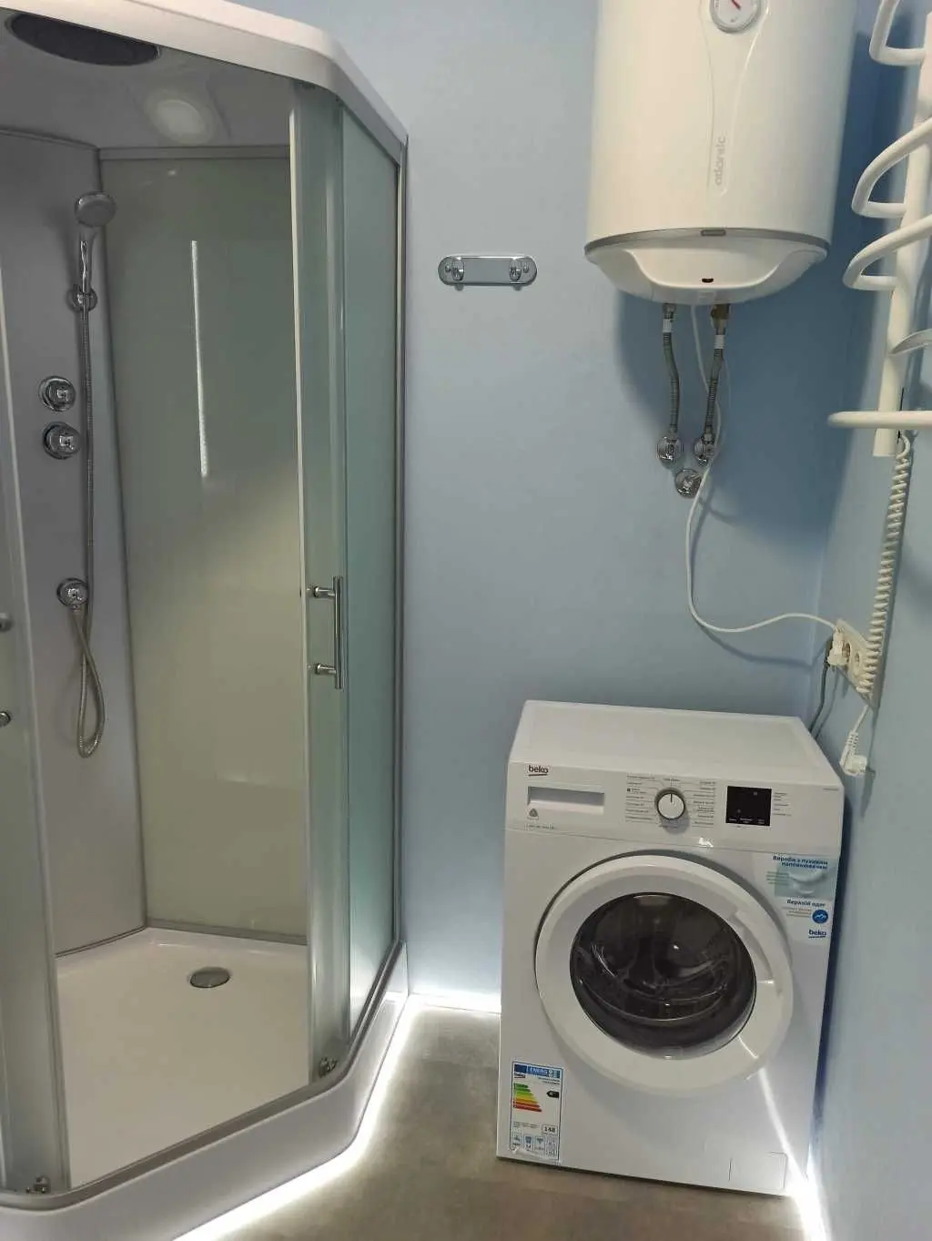 Фото Зняти 1 кімнатну квартиру, Кам’янська вул.  Київ в довгострокову оренду, ціна: 17000 UAH, код 7800
