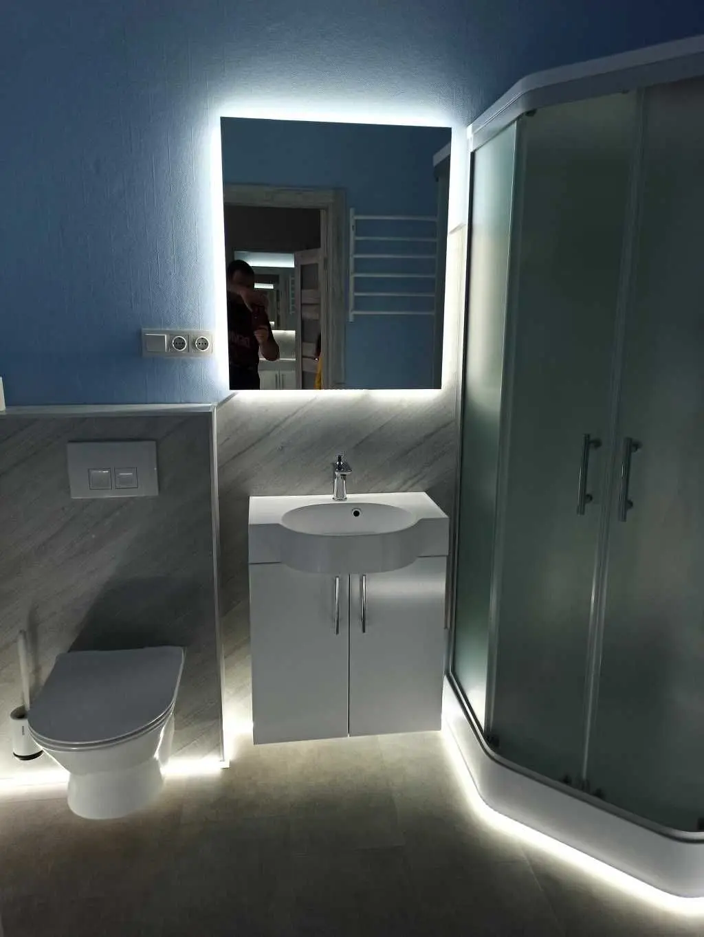 Фото Зняти 1 кімнатну квартиру, Кам’янська вул.  Київ в довгострокову оренду, ціна: 17000 UAH, код 7800