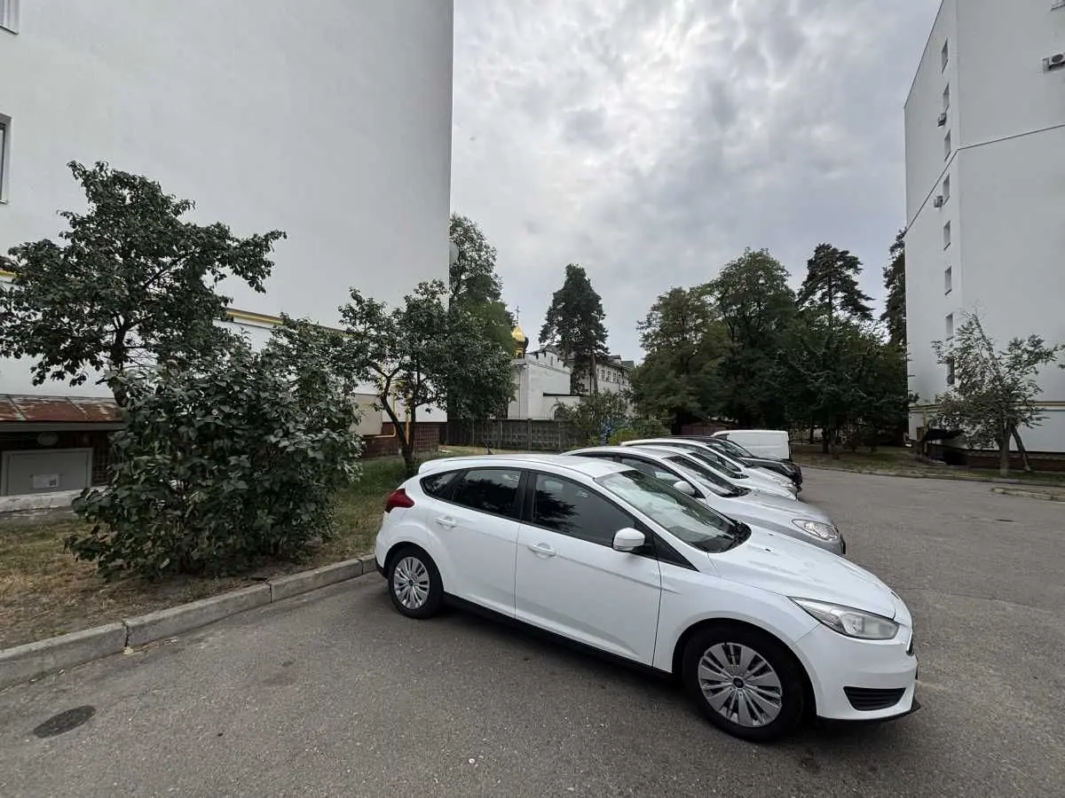 Фото Продаю 3 кімнатну квартиру, 70 кв. м, Юрія Литвинського вул. (Російська) 84 Київ, ціна: 77000 USD, код 7805